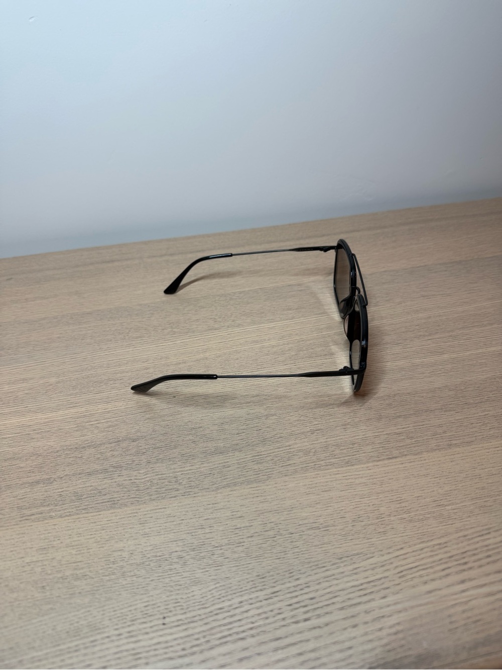 Diff Eyewear Black ‘Jordan’ Aviator Sunglasses with Dark Gray Lenses - Picture 7 of 8